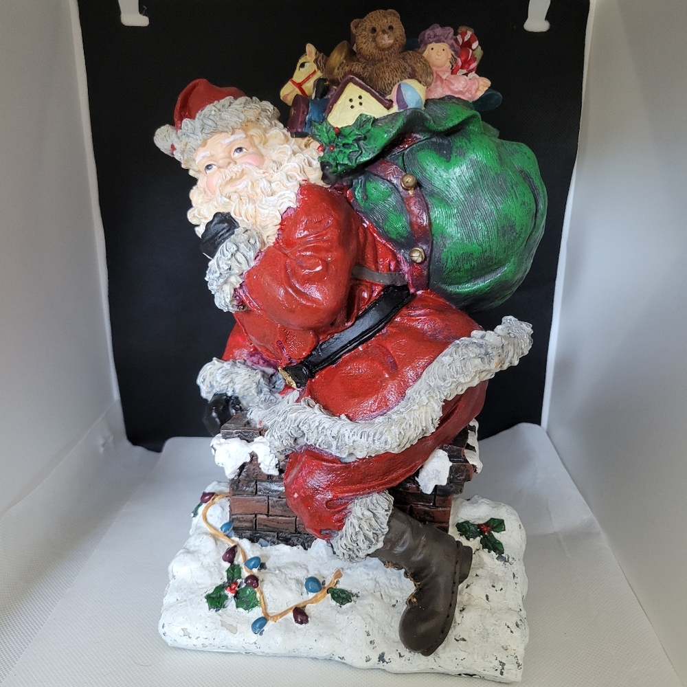 CEDAR CREEK COLLECTION COLLECTIBLE Resin  SANTA w. Bag Of Toys Box Damaged